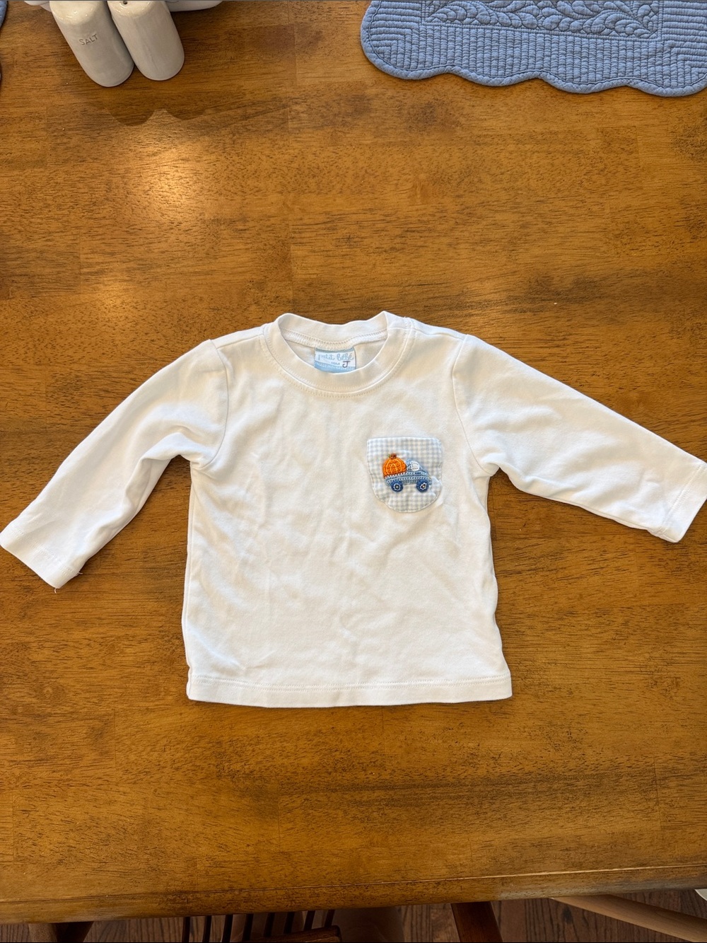 Petit Bebe White Long-Sleeve Tee with Pumpkin Truck Pocket